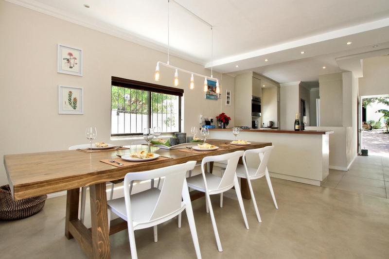 4 Bedroom Property for Sale in Bakoven Western Cape